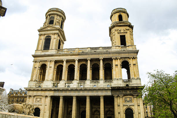 Image of the facade of the church of Saint Sulpice in Paris
