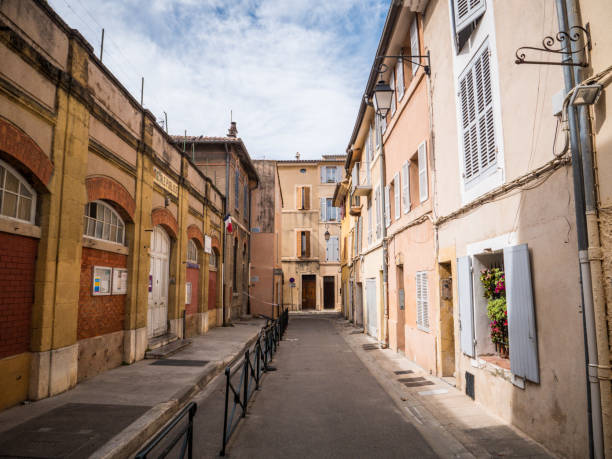 istock Picturesque back street in Aix-en-Provence 2177808155