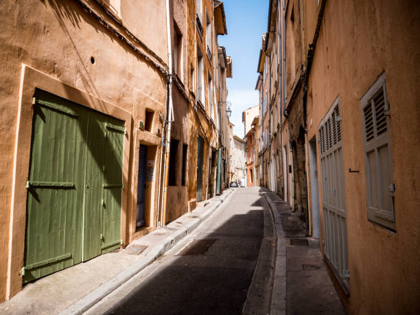 istock Picturesque back street in Aix-en-Provence 2177808164