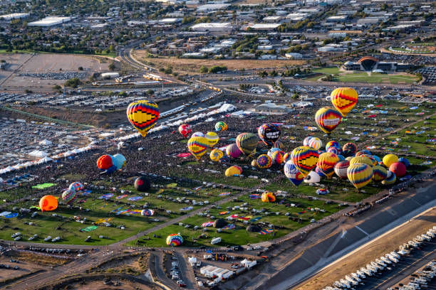 istock Looking down at Albuquerque
Balloon Fiesta 2177818620