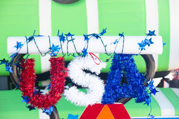 USA made of glitter garlands
