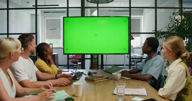 istock Meeting in the office 2178022189