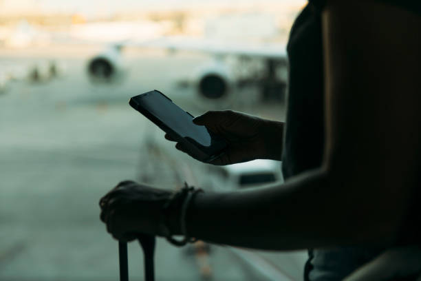 istock Doesn't let go of the phone 2178032338