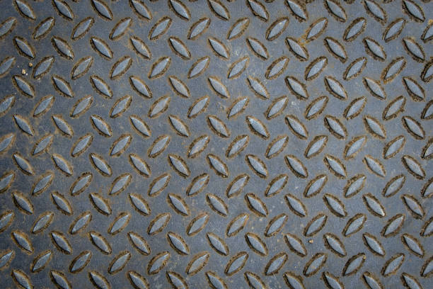 Aluminium dark list with rhombus shapes.