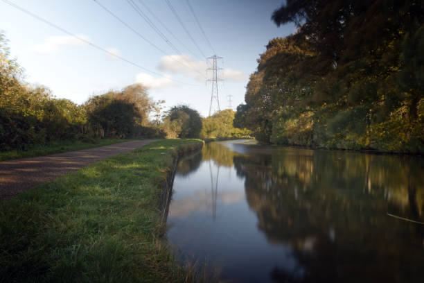 istock Leeds Liverpool Canal Near Shipley 2178333629