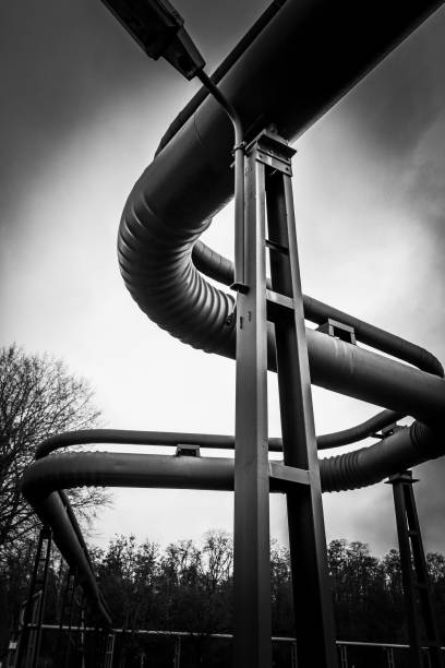 Deep metal structure