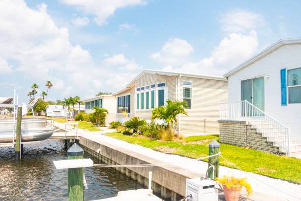 Waterfront Mobile Homes in Florida USA
