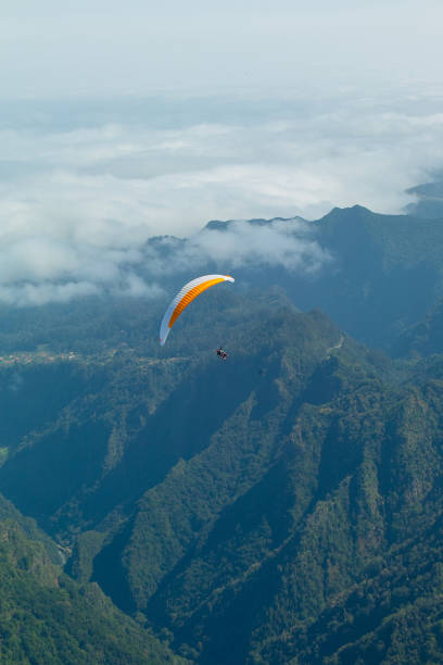 istock paraglider at the Pico do Arieiro 2178589237