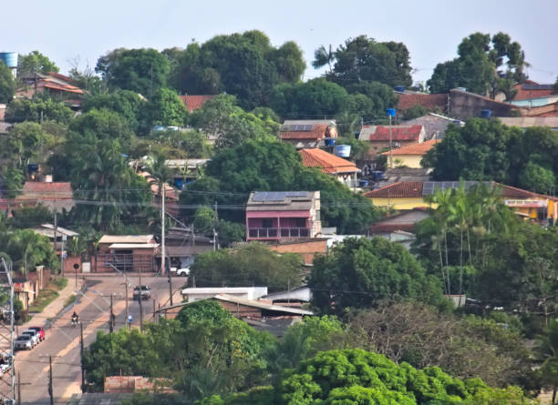 istock Santarenzinho neighborhood 2178657644