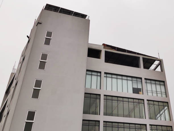 istock Old building structure  in Dhaka city 2178732133