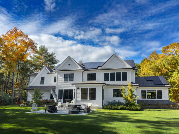 istock Solar panels on rear of suburban home 2178786743