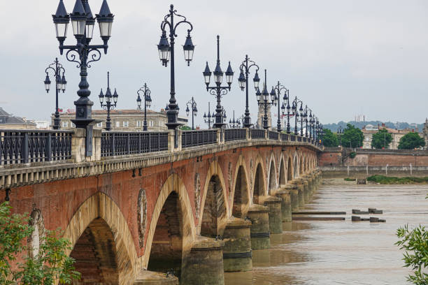 istock Pierre bridge in Bordeaux France 2178889265
