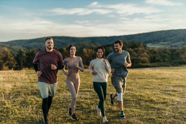 istock Fit running club 2178958103