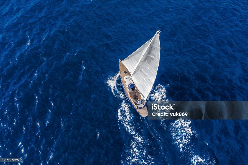 Sailing - Royaltyfri Segelbåt Bildbanksbilder Sailing - Royaltyfri Segelbåt Bildbanksbilder