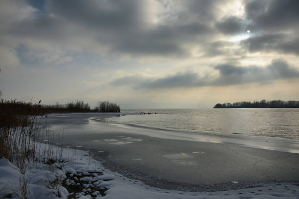 Winter atmosphere at the lakeshore