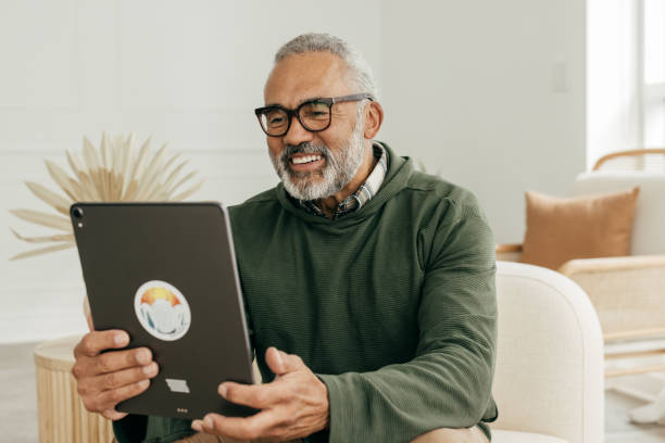 istock Job Search Websites and Apps for Retirees 2179177824
