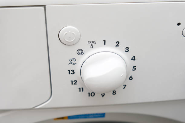 Knob for selecting the modes of washing on the washing machine.