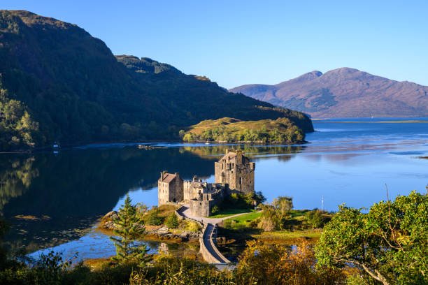 eilean donanschloss, schottland - schottland stock-fotos und bilder