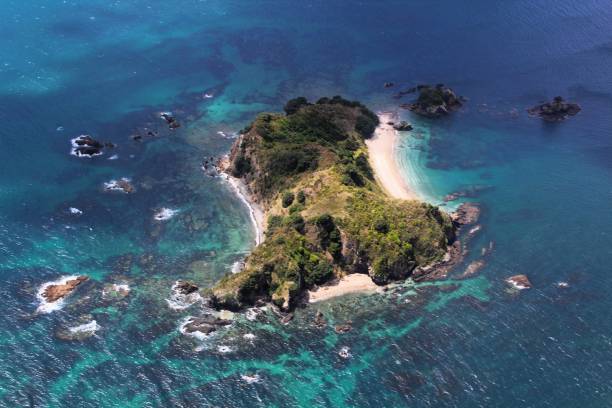 istock Bay of Islands 2179960759