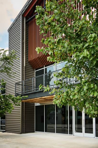 istock Facade of a small business building 2180104344