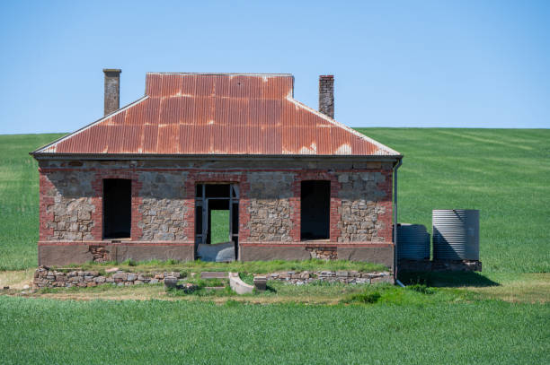 istock Building ruins in rural South Australia 2180135392