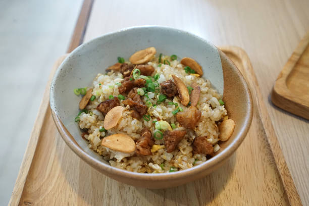 Arroz Frito de Lombo e Alho-Poró: Sabor Oriental Fácil - receita deliciosa profissional - passo 3