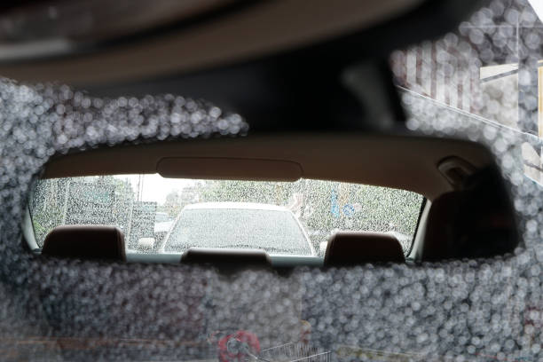 Reflection of back side vehicle