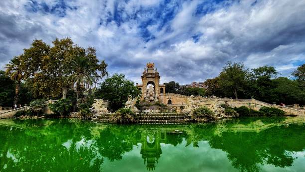 istock Cascada Monument in Parc de la Ciutadella 2180191047