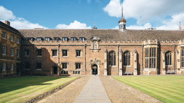 istock University of London and Cambridge 2180424941