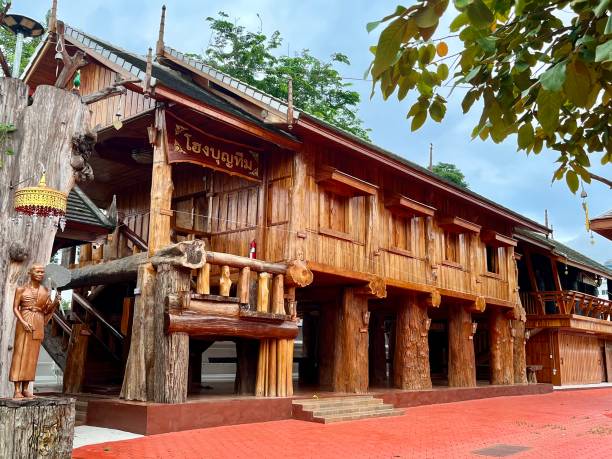 Thailand - Lamphun- Wat Chamadevi ( Wat Chamathewi)