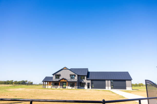 istock Exterior image of a Modern Luxury Home 2180548061