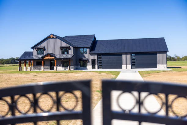 istock Exterior image of a Modern Luxury Home with gate 2180548742