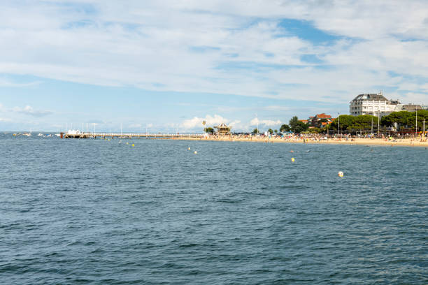 istock View of Arcachon beach and Eyrac jetty 2180578668