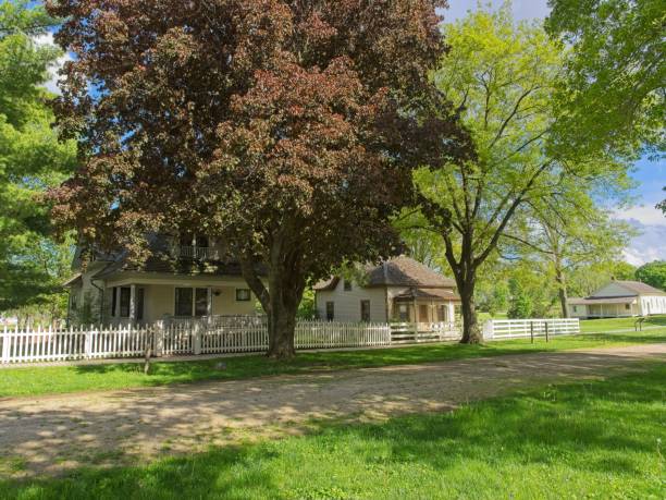 Springtime yards at the Herbert Hoover national historic site