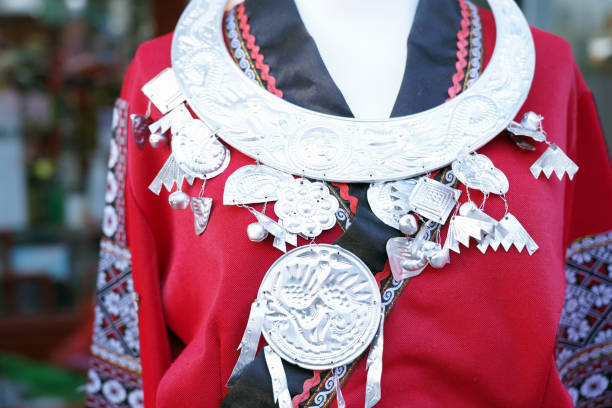 Ancient Chinese luxurious queen crown