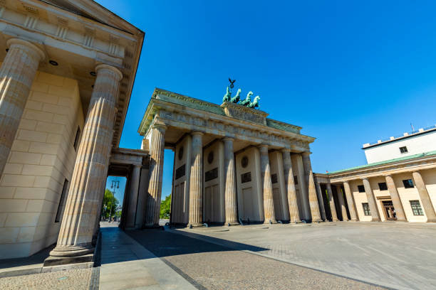 istock Brandenburger Tor in Berlin 2180753427