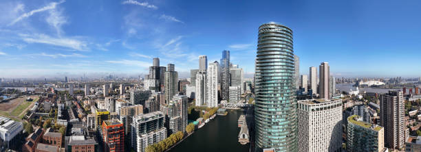 istock Canary Wharf - East London 2180779367