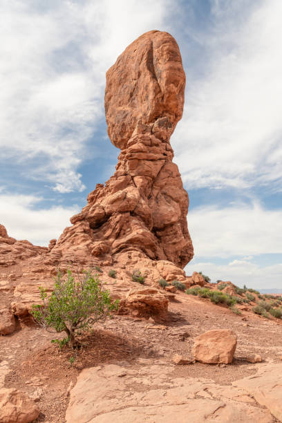Balanced Rock, Arches National Park, Utah, USA