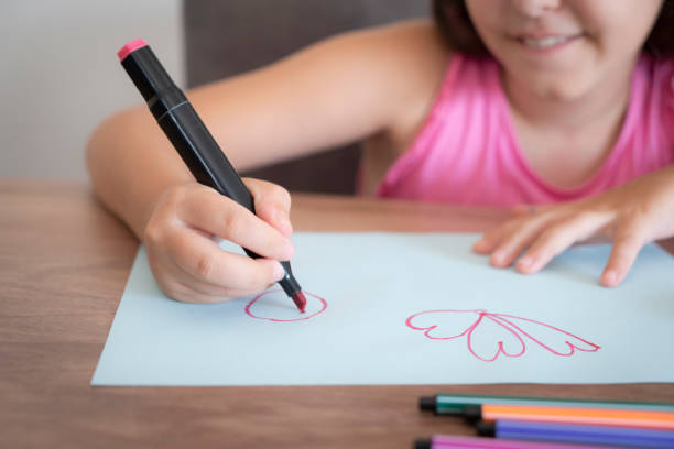 istock Little girl drawing picture 2181132884