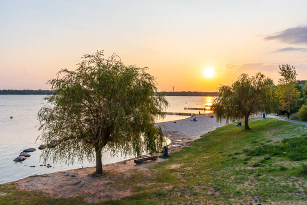 istock A beautiful sunset on Lake Markkleeberg 2181455181
