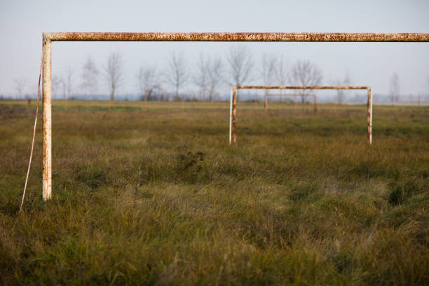 In the middle of the countryside and the rice fields, near Carisio, there is an abandoned soccer field. The soccer goals have rusted, the grass has overgrown, and the place is deserted. There are fewer children around, partly because of the denatality.