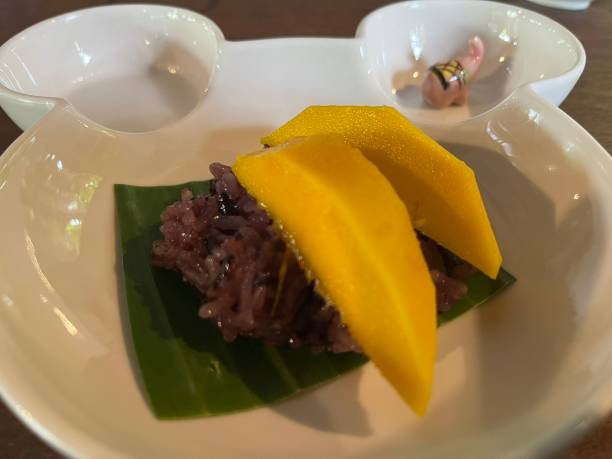 Thailand- violet sticky rice with mango