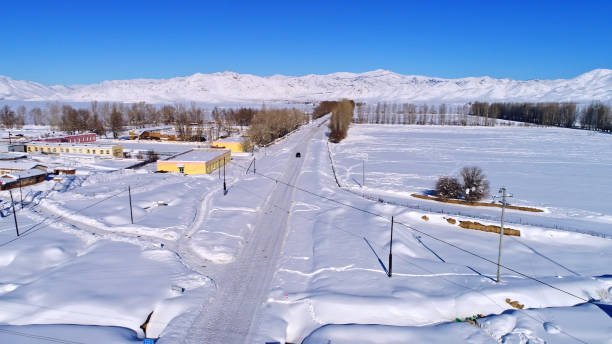 Erzurum, a city in eastern Turkey, is renowned for its rich history, stunning natural landscapes, and cultural significance, boasting architectural treasures like the historic Erzurum Castle, and serving as a gateway to the picturesque Eastern Anatolia region, offering visitors a blend of historical charm and breathtaking scenery.