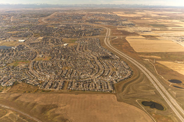 istock DSC07572 Suburbia in Alberta 2181532555