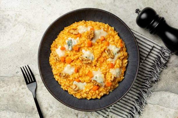 Receita de Risoto Cremoso de Três Queijos - receita deliciosa profissional - passo 3