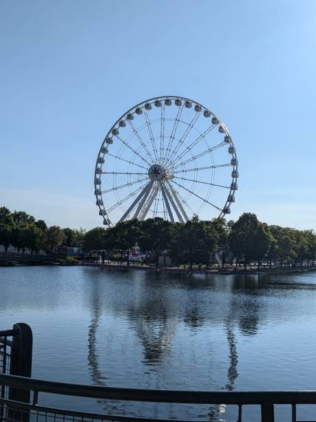 istock The Montreal Ferris Wheel 2181602440