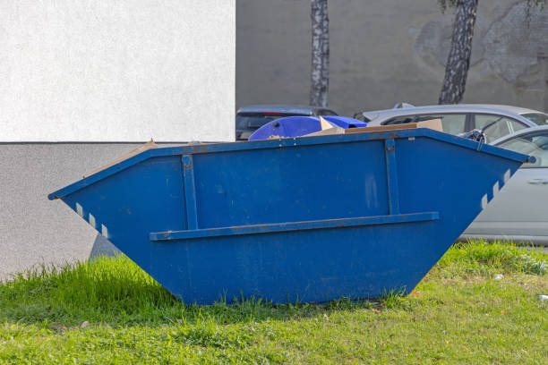 Skipcontainer Fails 70+ Open Skip Container Stock Photos, Pictures & Royalty-Free Images ...