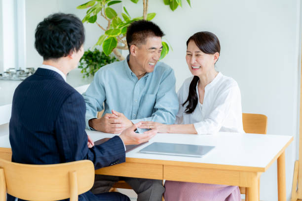 istock Senior couple consulting 2181657796