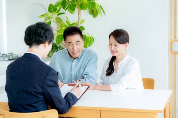 istock Senior couple consulting 2181657875