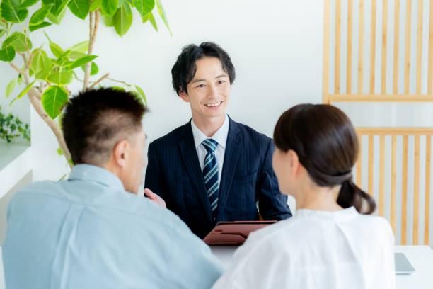 istock Senior couple consulting 2181657899